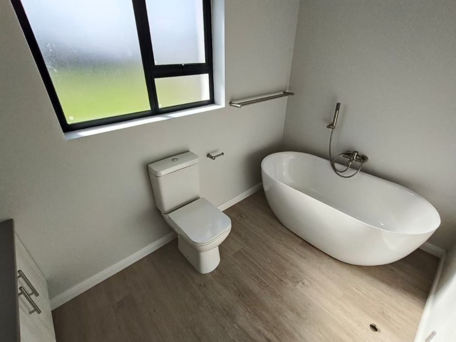 3 Bedroom Property for Sale in Paradise Beach Eastern Cape